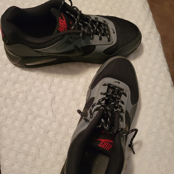 NIKE AIR - Picture 5 of 6